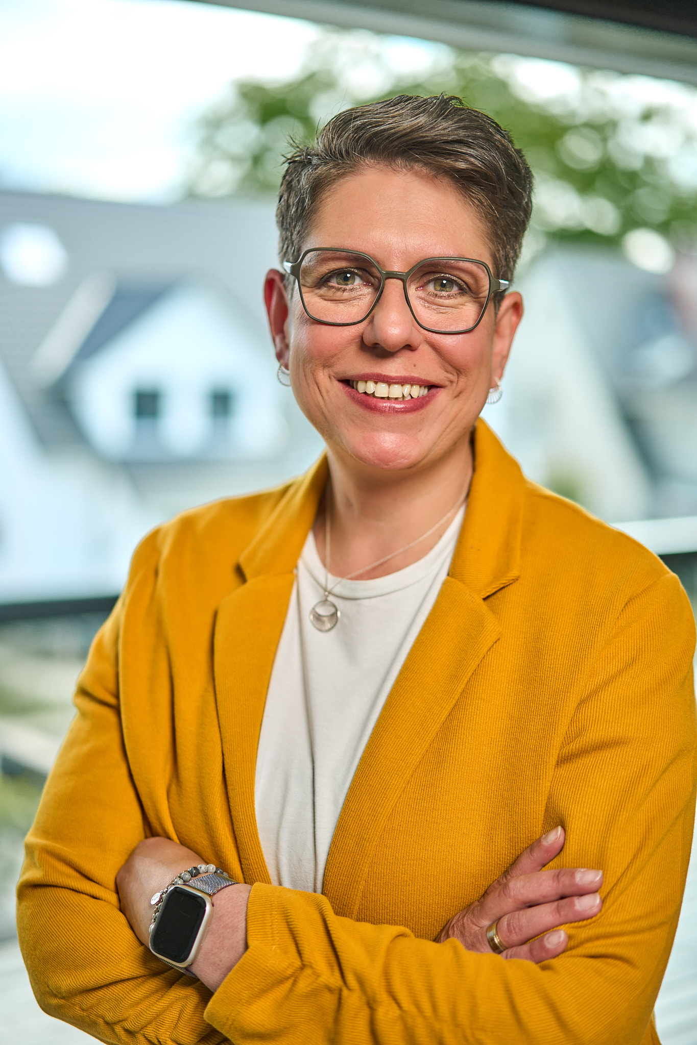 Nina Klein bei der Immobilienbewertung